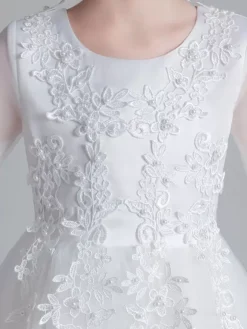 Flower Girl Dresses White Jewel Neck 3/4 Length Sleeves Tulle Lace Embroidered Formal Kids Pageant Dresses