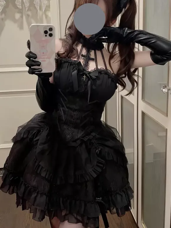 Gothic Black Lolita Dresses Multi Layers Ruffles Halter Gothic Dress