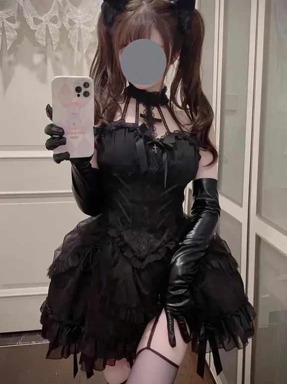 Gothic Black Lolita Dresses Multi Layers Ruffles Halter Gothic Dress