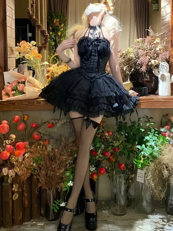 Gothic Black Lolita Dresses Multi Layers Ruffles Halter Gothic Dress