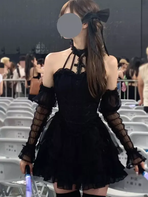 Gothic Black Lolita Dresses Multi Layers Ruffles Halter Gothic Dress