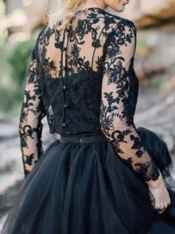 Gothic Black Wedding Dresses A-Line Jewel Neck Long Sleeves Tulle Lace Floor-Length Bridal Dress Free Customization