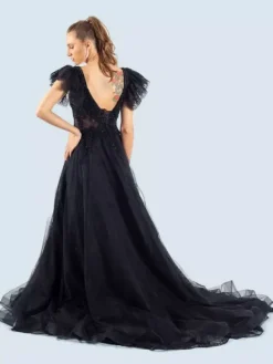 Gothic Black Wedding Dresses A-Line Short Sleeves Lace With Train Bridal Gown Free Customization