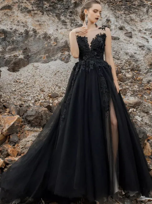 Gothic Black Wedding Dresses A-Line Sleeveless Lace Tulle Backless With Train Bridal Dress Free Customization