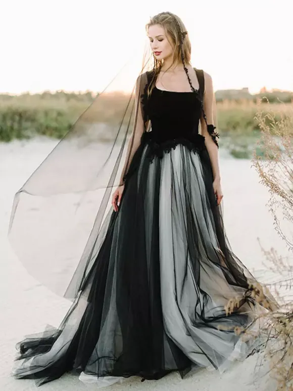 Gothic Black Wedding Dresses A-Line Square Neckline Sleeveless Lace Tulle Velour Floor-Length Bridal Dress Free Customization