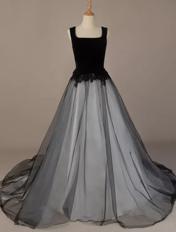 Gothic Black Wedding Dresses A-Line Square Neckline Sleeveless Lace Tulle Velour Floor-Length Bridal Dress Free Customization