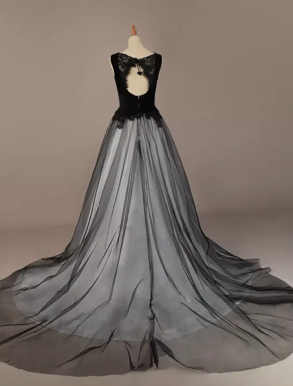 Gothic Black Wedding Dresses A-Line Square Neckline Sleeveless Lace Tulle Velour Floor-Length Bridal Dress Free Customization