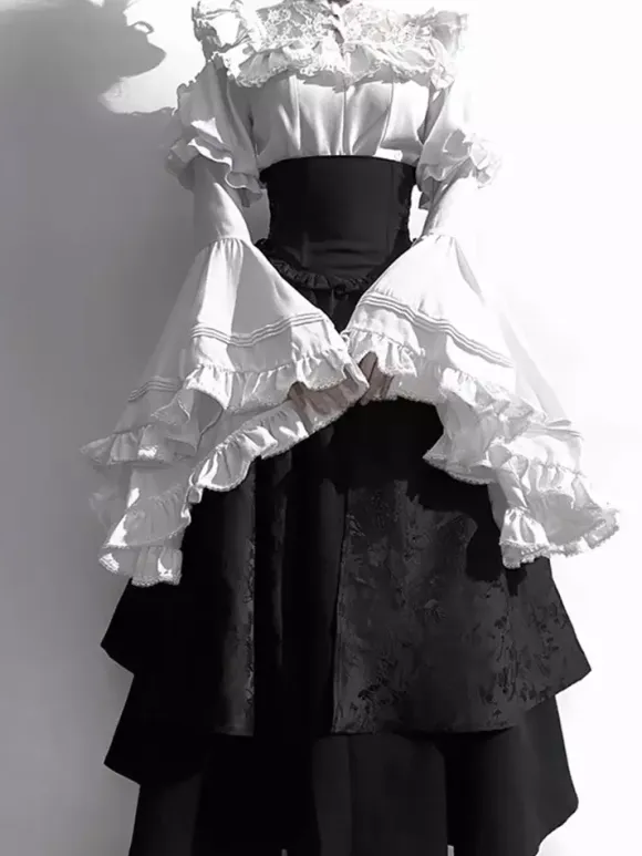 Gothic Lolita Outfits Lace Ruffles Long Sleeves Blouse and Black Skirt tow piece suit