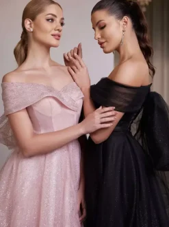 Gothic Wedding Dresses A-Line Sleeveless Split Front Lace Floor-Length Bridal Gown Free Customization