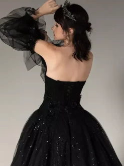 Gothic Wedding Dresses A-Line Long Sleeves Pleated Lace With Train Bridal Gown Free Customization