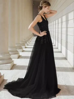 Gothic Wedding Dresses Lace A-Line Sleeveless Floor-Length Bridal Gown Free Customization