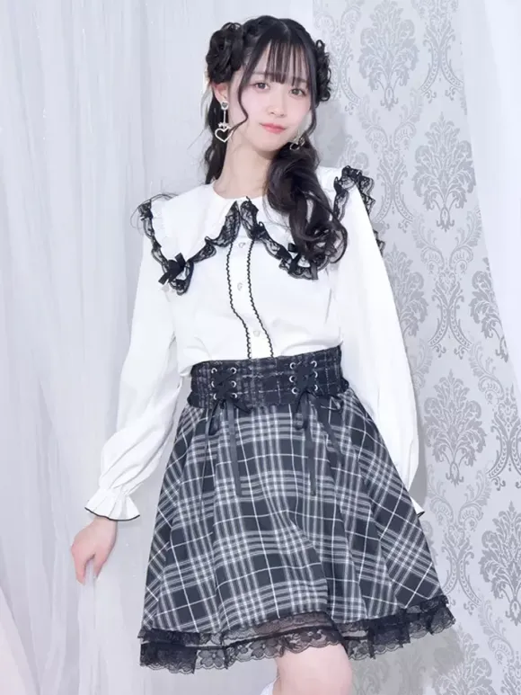 Gothic Lolita Blouses Lolita Top White Long Sleeves Lace Bows Color Block Lolita Shirt