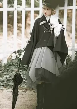 Gothic Lolita Cape Black Polyester Chains Bows Winter Lolita Outwears