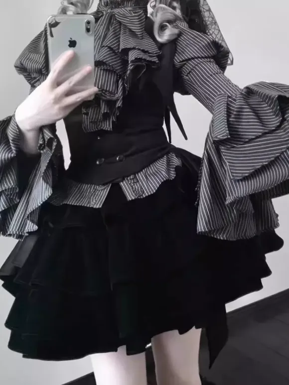Gothic Lolita Outfits Stripes Ruffles Blouse and Waistcoat and black Skirt three piece suit