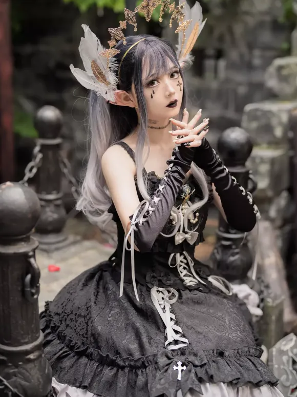 Gothic Lolita Suspender Dresses Ruffles Lace Jacquard Color Block Red black