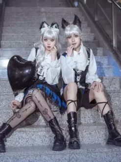 Gothic Lolita Wig Long Tousled Silver Lolita Accessories
