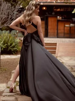 Gothic Wedding Dresses A-Line Sleeveless Split Front Satin Fabric Floor-Length Bridal Dress Free Customization