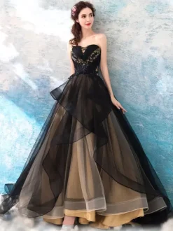 Gothic Wedding Dresses Princess Silhouette Sleeveless Pleated Tulle Sweep Bridal Dress