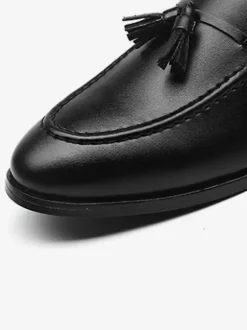 Groom Loafers Mens Tassels Loafers Slip On Pointed Toe Flats Casual Shoes
