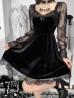 Halloween Women Punk Black Dress Sweetheart Neck Long Sleeves Lace Polyester Gothic Dress