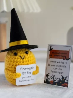 Halloween Hand-Knit Pumpkin Head Doll Tabletop Decor With Removable Hat And Gift Card Amigurumi
