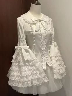 Harajuku Fashion Lolita Blouses Lolita Top White Long Sleeves Lace Bows Lolita Shirt