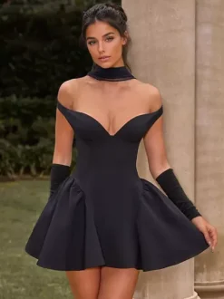 Heart-Shaped Neckline Off-Shoulder Mini Dress In Black 2026