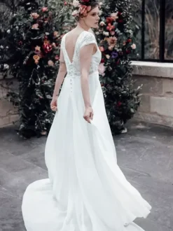 Ivory Boho Wedding Dress Lace A-Line Backless Short Sleeves V-Neck Bridal Dress With Train Free Customization