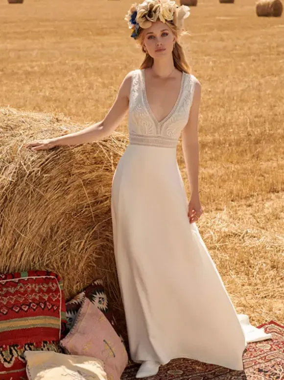 Ivory Boho Wedding Dress Lace Lace A-Line With Train Backless Sleeveless V-Neck Bridal Dresses Free Customization
