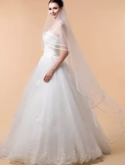 Ivory One-Tier Tulle Wedding Veil