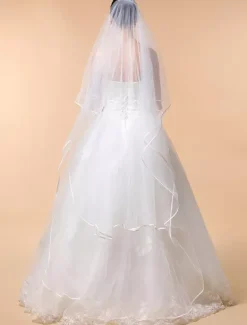 Ivory One-Tier Tulle Wedding Veil