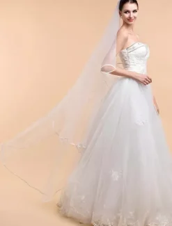 Ivory One-Tier Tulle Wedding Veil