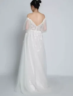 Ivory Simple Lace Wedding Dress With Train A-Line Off-The-Shoulder Long Sleeves Backless Bridal Gowns Free Customization