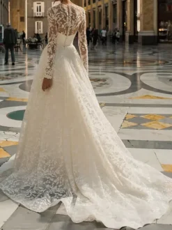 Ivory Simple Lace Wedding Dress With Train Jewel Neck Long Sleeves A-Line Bridal Dresses Free Customization