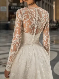 Ivory Simple Lace Wedding Dress With Train Jewel Neck Long Sleeves A-Line Bridal Dresses Free Customization