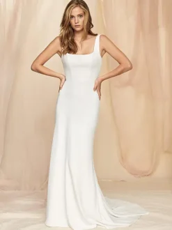 Ivory Simple Mermaid Causal Wedding Dress Sheath Square Neckline Sleeveless Backless Stretch Crepe Tulle Bridal Gowns Free Customization