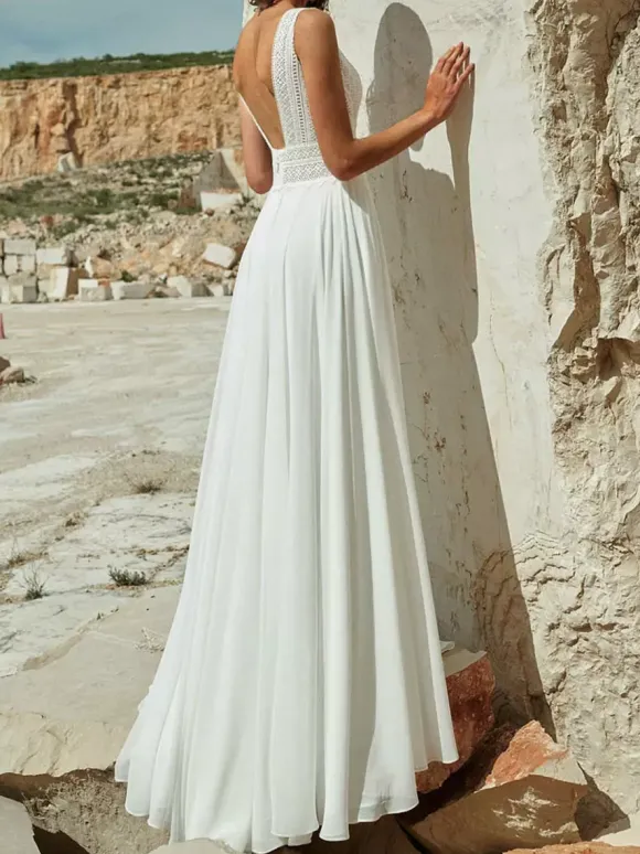 Ivory Boho Wedding Dress Chiffon Split Front A-Line Sweep Backless Sleeveless V-Neck Bridal Dresses