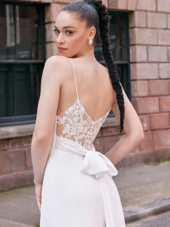 Ivory Bridal Jumpsuit Lace Floor-Length A-Line V-Neck Sleeveless Bridal Dresses Free Customization