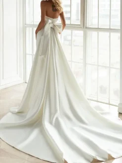 Ivory Simple Mermaid Wedding Dress Satin Fabric Strapless Sleeveless Backless Bows Bridal Gowns Free Customization