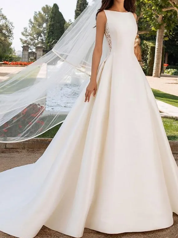 Ivory Wedding Dresses A-Line With Chapel Train Sleeveless Lace High Collar Bridal Gowns Free Customization