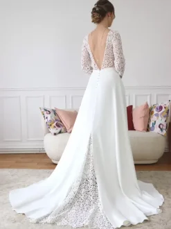 Lace Wedding Dress V-Neck 3/4 Length Sleeves With Train Satin Fabric Bridal Gowns