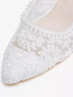Lace Wedding Shoes Chunky Heel Pointed Toe Slip On Bridal Shoes
