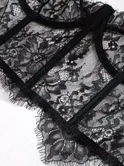 Lace Lingerie Ruffled Black 2-Piece Bra Panty Sets