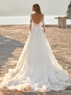 Lace Wedding Dress With Train A-Line Sleeveless Lace V-Neck Bridal Gowns