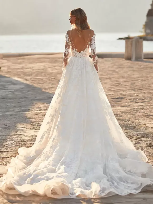 Lace Wedding Dress With Train A-Line Sleeveless Lace V-Neck Bridal Gowns