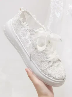 Lace Wedding Shoes Round Toe Lace Up Skate Bridal Shoes