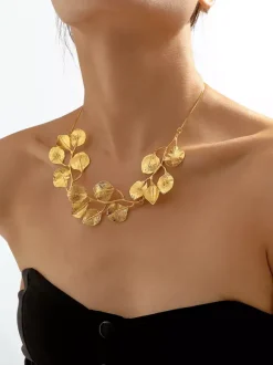 Leaf Shaped Necklace For Women 2026