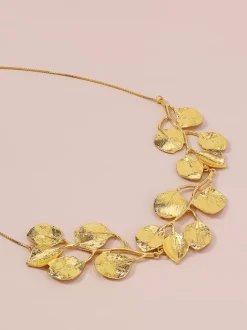 Leaf Shaped Necklace For Women 2026