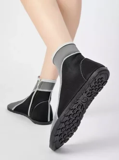 Lightweight Zip-up Beach Socks 2026