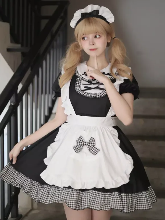 Lolita Sweet Dress Maid Costume For Cosplay Red Velvet Ruffles Uniform